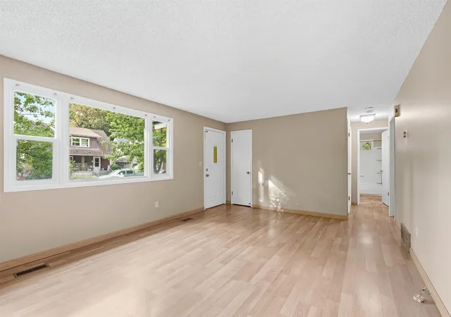 Photo 4 of Single family home for sale at 2926 W Sinto Ave, Spokane, WA 99201 | MLS# 202625338 | Listing updated on 2026-10-04