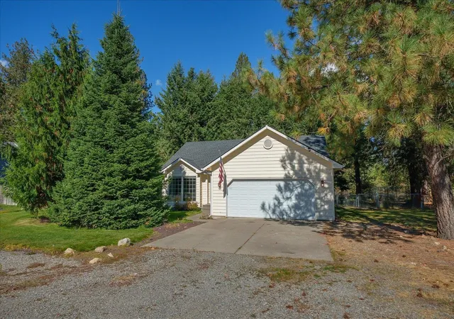 Photo 3 of Single family home for sale at 4105 E Center Rd, Mead, WA 99021 | MLS# 202625341 | Listing updated on 2026-10-22