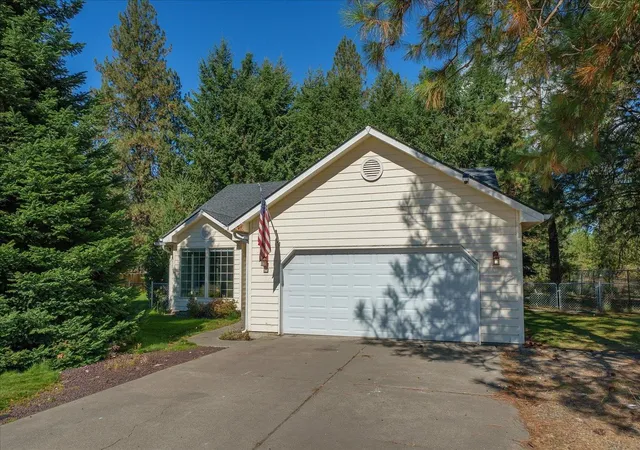 Photo 3 of Single family home for sale at 4105 E Center Rd, Mead, WA 99021 | MLS# 202625341 | Listing updated on 2026-10-09