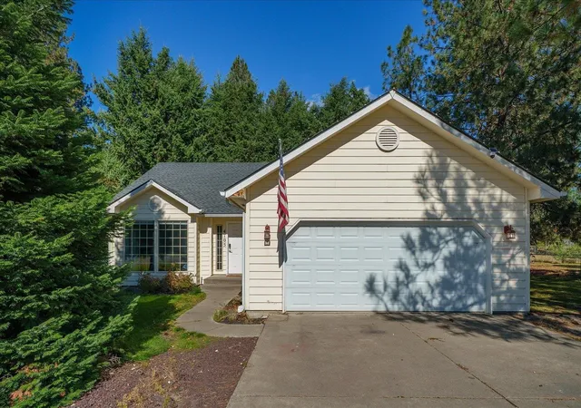 Photo 4 of Single family home for sale at 4105 E Center Rd, Mead, WA 99021 | MLS# 202625341 | Listing updated on 2026-10-09
