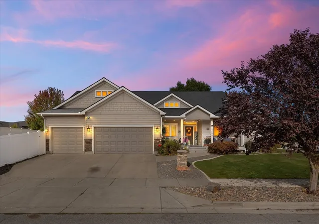 Photo 1 of Single family home for sale at 7509 N Alberta St, Spokane, WA 99208 | MLS# 202625342 | Listing updated on 2026-10-04