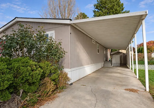 Photo 2 of Manufactured home for sale at 2601 N Barker #102 Rd, Spokane Valley, WA 99027 | MLS# 202625344 | Listing updated on 2026-10-04