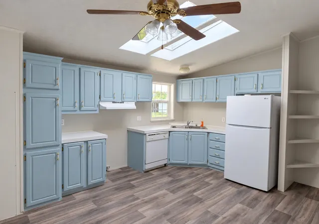 Photo 3 of Manufactured home for sale at 2601 N Barker #102 Rd, Spokane Valley, WA 99027 | MLS# 202625344 | Listing updated on 2026-10-10
