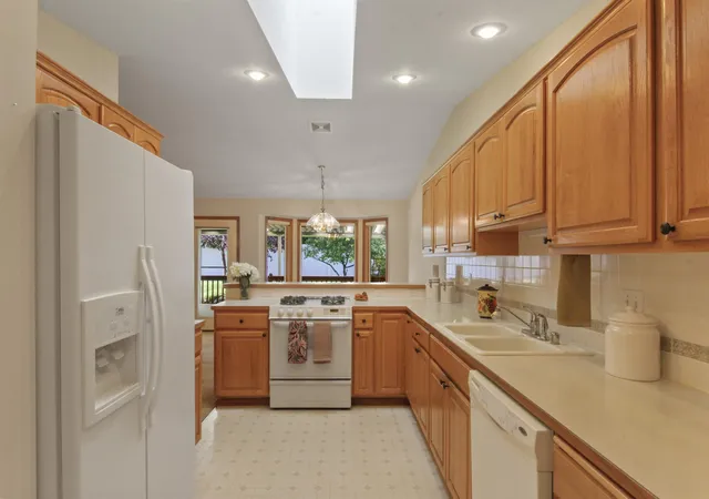 Photo 4 of Single family home for sale at 1910 S Century Ln, Spokane Valley, WA 99037 | MLS# 202625367 | Listing updated on 2026-10-06