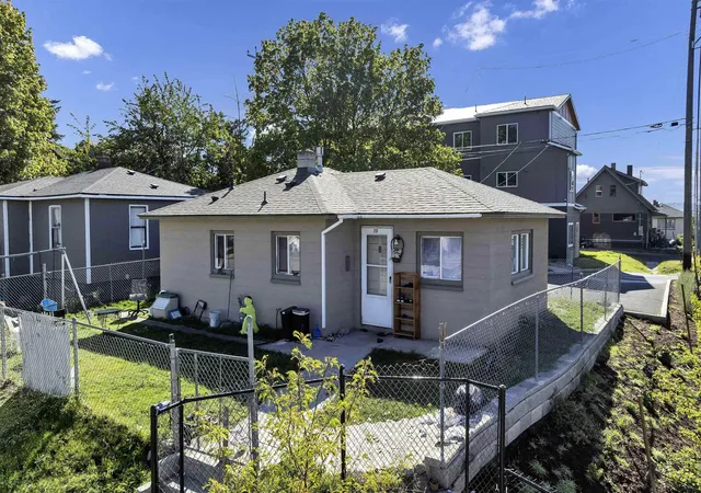 Single family home for sale at 20 E Liberty Ave, Spokane, WA 99207 | MLS# 202625368