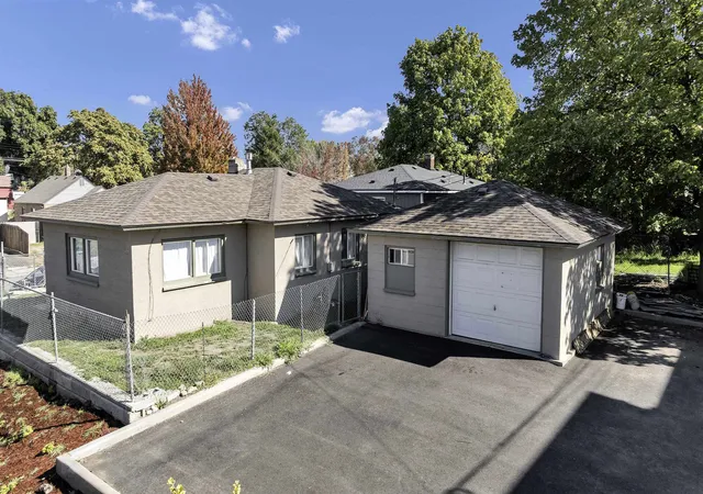 Photo 2 of Single family home for sale at 20 E Liberty Ave, Spokane, WA 99207 | MLS# 202625368 | Listing updated on 2026-10-06