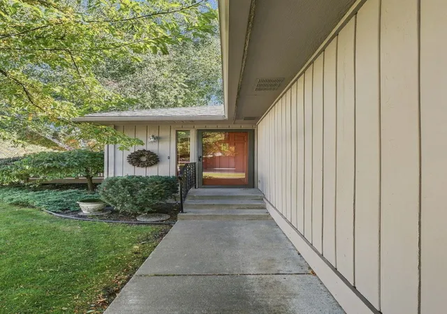 Photo 3 of Single family home for sale at 3211 S Quincy Ln, Spokane, WA 99203 | MLS# 202625374 | Listing updated on 2026-10-06