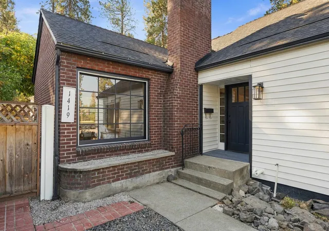 Photo 4 of Single family home for sale at 1419 W 17th Avenue, Spokane, WA 99203 | MLS# 202625375 | Listing updated on 2026-10-06