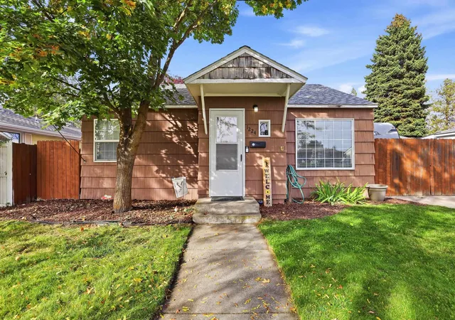 Photo 3 of Single family home for sale at 1224 W Decatur Ave, Spokane, WA 99205 | MLS# 202625380 | Listing updated on 2026-10-06
