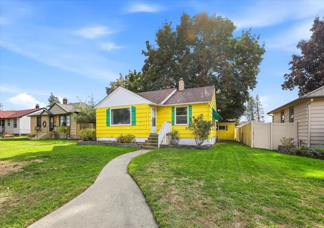 Photo 2 of Single family home for sale at 3711 W Rockwell Ave, Spokane, WA 99205 | MLS# 202625385 | Listing updated on 2026-10-06