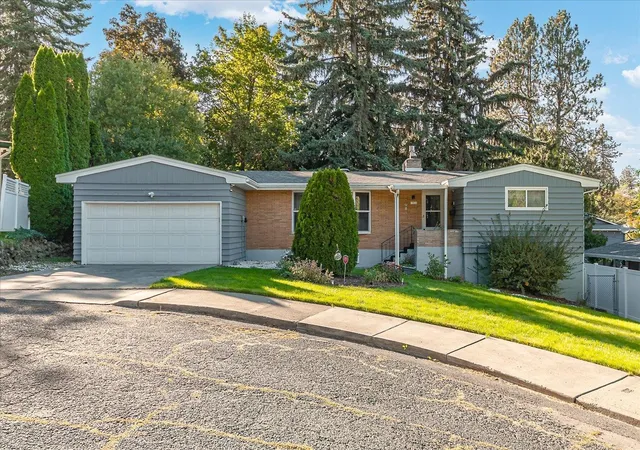 Photo 2 of Single family home for sale at 1912 S Bogart Ct, Spokane, WA 99223 | MLS# 202625386 | Listing updated on 2026-10-06