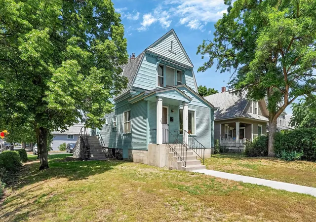 Photo 3 of Multi family home for sale at 1130 W Nora Ave, Spokane, WA 99205 | MLS# 202625401 | Listing updated on 2026-10-07