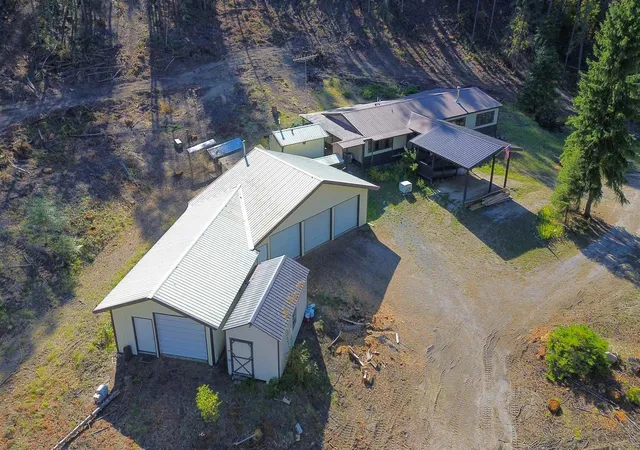 Photo 4 of Manufactured home for sale at 1783 Dearinger Rd, Addy, WA 99101 | MLS# 202625422 | Listing updated on 2026-10-07