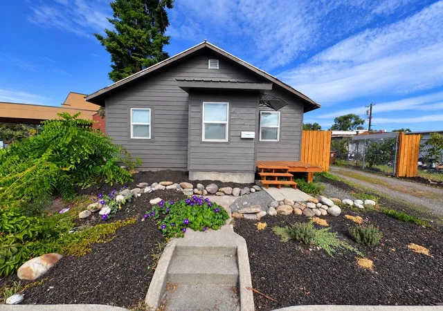 Photo 1 of Single family home for sale at 2927 E Mission Ave, Spokane, WA 99202 | MLS# 202625425 | Listing updated on 2026-10-08