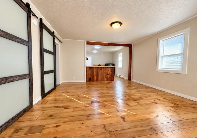 Photo 2 of Single family home for sale at 2927 E Mission Ave, Spokane, WA 99202 | MLS# 202625425 | Listing updated on 2026-10-08
