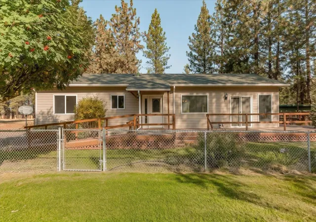 Photo 2 of Single family home for sale at 1820 W Dogwood Ln, Spokane, WA 99224 | MLS# 202625430 | Listing updated on 2026-10-07