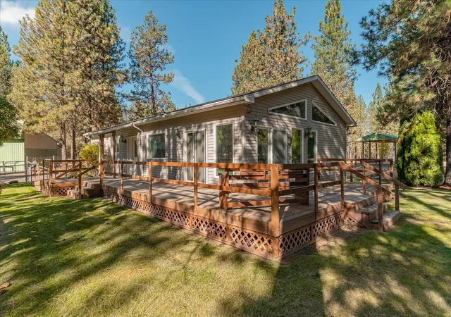 Photo 3 of Single family home for sale at 1820 W Dogwood Ln, Spokane, WA 99224 | MLS# 202625430 | Listing updated on 2026-10-07