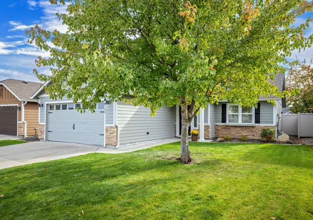 Photo 2 of Single family home for sale at 2709 W Ashley Cir, Spokane, WA 99208 | MLS# 202625434 | Listing updated on 2026-10-07