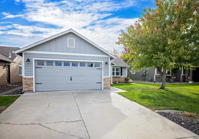 Photo 3 of Single family home for sale at 2709 W Ashley Cir, Spokane, WA 99208 | MLS# 202625434 | Listing updated on 2026-10-07