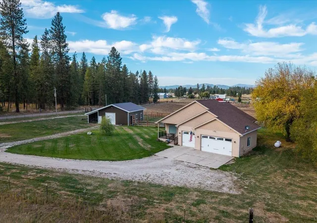Photo 1 of Single family home for sale at 30520 N Cleveland Rd, Deer Park, WA 99006 | MLS# 202625436 | Listing updated on 2026-10-08