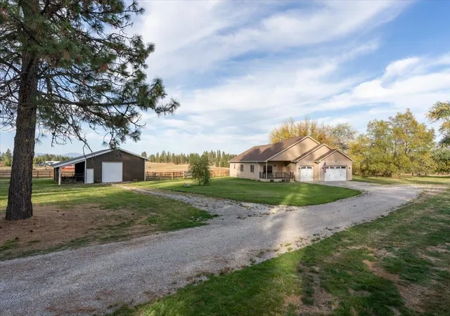 Photo 2 of Single family home for sale at 30520 N Cleveland Rd, Deer Park, WA 99006 | MLS# 202625436 | Listing updated on 2026-10-08