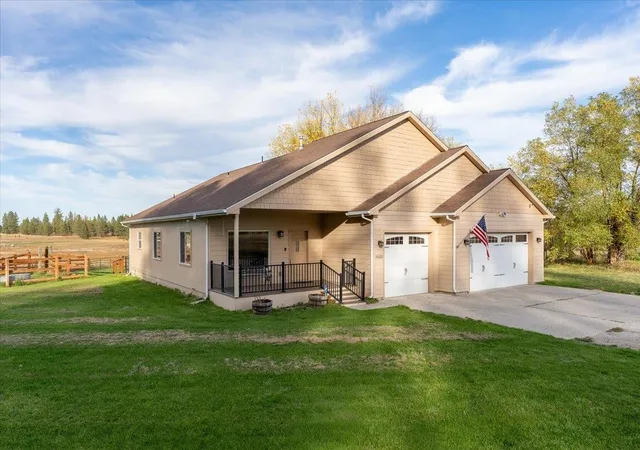 Photo 3 of Single family home for sale at 30520 N Cleveland Rd, Deer Park, WA 99006 | MLS# 202625436 | Listing updated on 2026-10-19