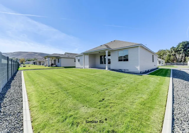 Photo 3 of Single family home for sale at 1425 N High Desert Dr, Deer Park, WA 99006 | MLS# 202625439 | Listing updated on 2026-10-07