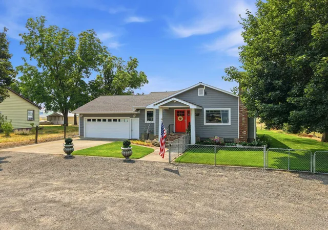 Photo 3 of Single family home for sale at 6354 Lancaster Rd, Saint John, WA 99171 | MLS# 202625444 | Listing updated on 2026-10-14