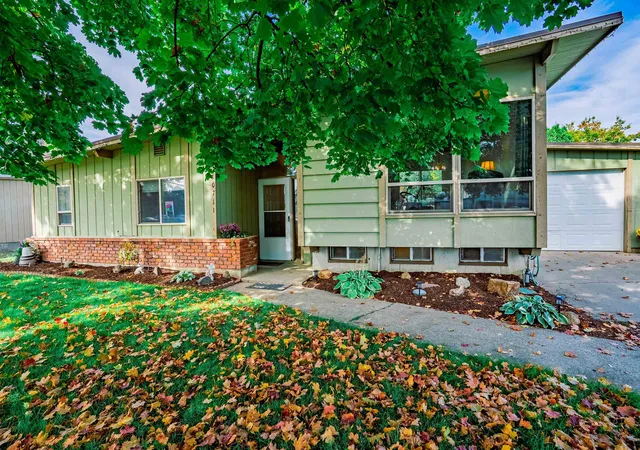 Single family home for sale at 10711 E 16th Avenue, Spokane Valley, WA 99206 | MLS# 202625449