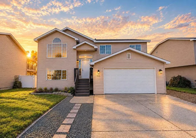 Photo 1 of Single family home for sale at 326 E Connie Ray Ave, Medical Lake, WA 99022 | MLS# 202625460 | Listing updated on 2026-10-09