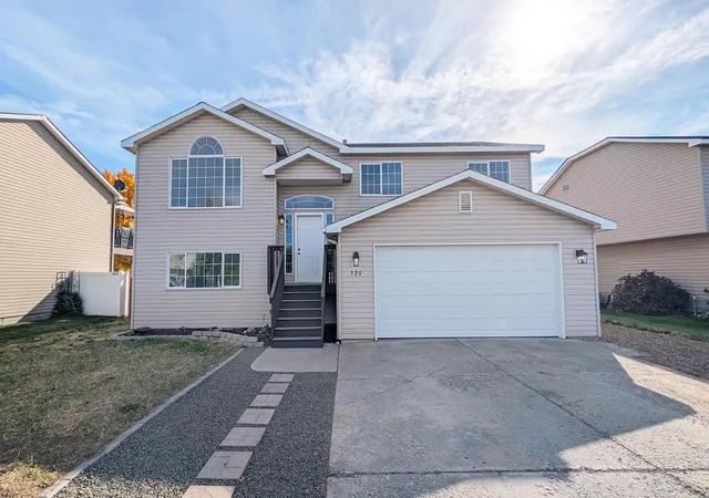 Photo 2 of Single family home for sale at 326 E Connie Ray Ave, Medical Lake, WA 99022 | MLS# 202625460 | Listing updated on 2026-10-10