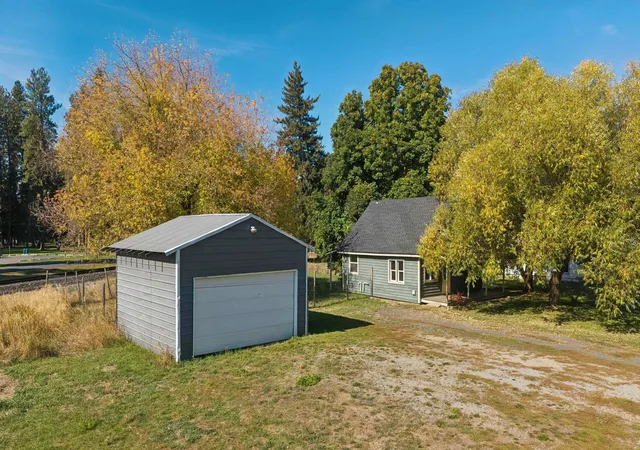 Photo 3 of Single family home for sale at 417 N North, Deer Park, WA 99006 | MLS# 202625471 | Listing updated on 2026-10-08