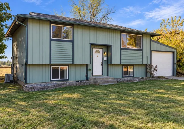 Photo 3 of Single family home for sale at 1309 Pineview St, Cheney, WA 99004 | MLS# 202625476 | Listing updated on 2026-10-08