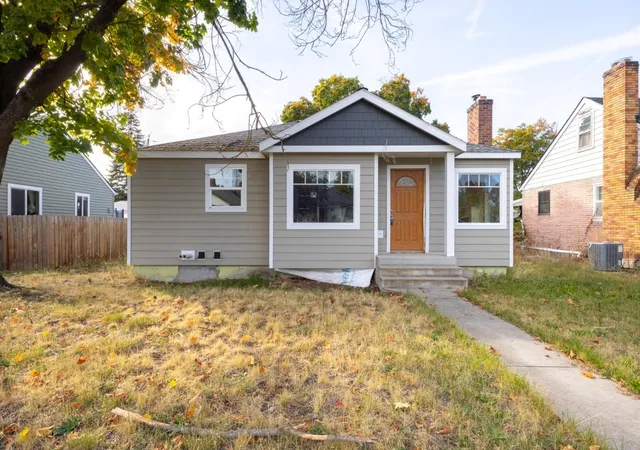 Photo 1 of Single family home for sale at 4915 N Lincoln St, Spokane, WA 99205 | MLS# 202625478 | Listing updated on 2026-10-08