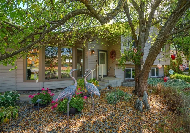 Photo 2 of Single family home for sale at 11720 E 35th Avenue, Spokane Valley, WA 99206 | MLS# 202625479 | Listing updated on 2026-10-08