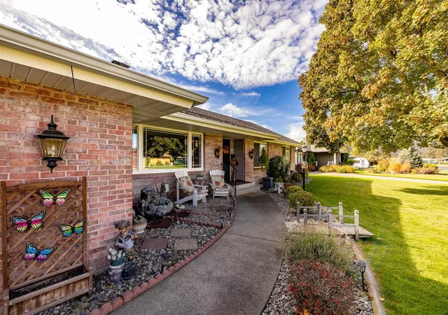 Photo 3 of Single family home for sale at 5127 W Northwest Blvd, Spokane, WA 99205 | MLS# 202625481 | Listing updated on 2026-10-08