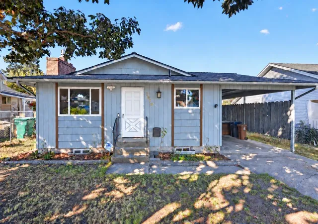 Single family home for sale at 2813 N Altamont St, Spokane, WA 99207 | MLS# 202625488