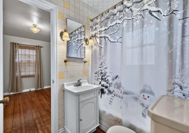 Photo 3 of Single family home for sale at 2911 E Hoffman Ave, Spokane, WA 99207 | MLS# 202625491 | Listing updated on 2026-10-09