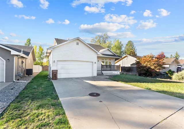 Photo 3 of Single family home for sale at 3512 E 50th Avenue, Spokane, WA 99223 | MLS# 202625493 | Listing updated on 2026-10-09