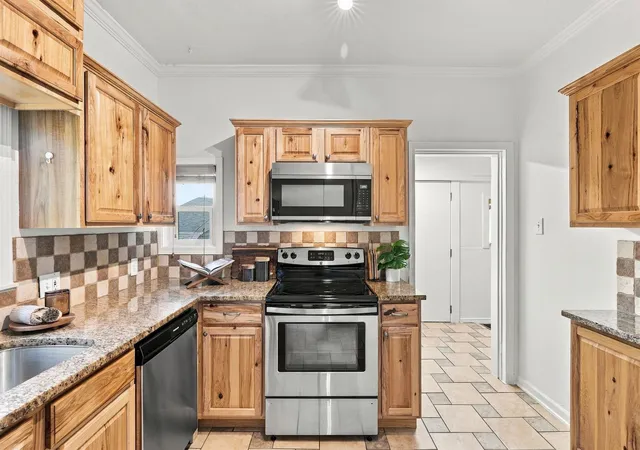 Photo 4 of Single family home for sale at 2104 W York Ave, Spokane, WA 99205 | MLS# 202625495 | Listing updated on 2026-10-09