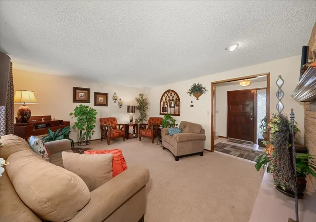 Photo 3 of Single family home for sale at 328 W Brierwood Ave, Spokane, WA 99218 | MLS# 202625500 | Listing updated on 2026-10-08