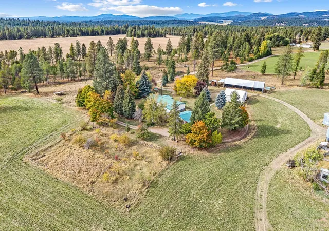 Photo 2 of Manufactured home for sale at 11512 E Bridges Rd, Elk, WA 99009 | MLS# 202625506 | Listing updated on 2026-10-09
