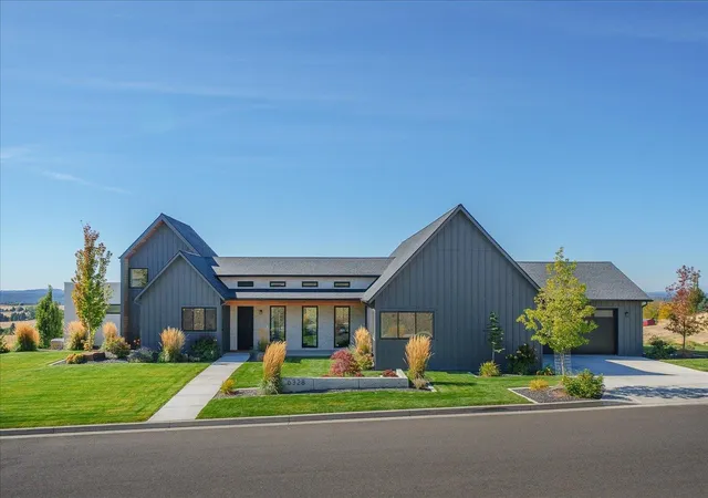 Photo 3 of Single family home for sale at 6328 S Custer St, Spokane, WA 99223 | MLS# 202625508 | Listing updated on 2026-10-09