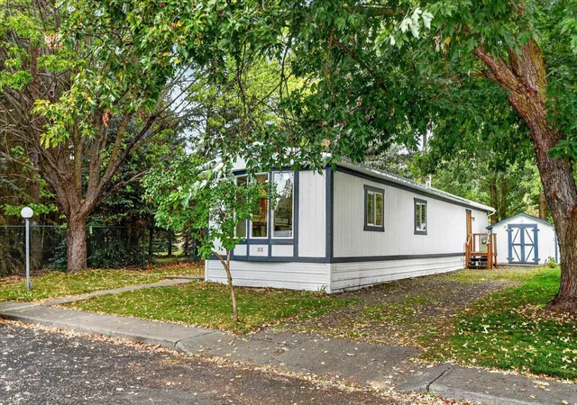 Photo 3 of Manufactured home for sale at 3110 E Chattaroy Rd, Chattaroy, WA 99003 | MLS# 202625513 | Listing updated on 2026-10-09