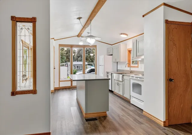 Photo 4 of Manufactured home for sale at 3110 E Chattaroy Rd, Chattaroy, WA 99003 | MLS# 202625513 | Listing updated on 2026-10-09