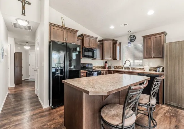 Photo 3 of Single family home for sale at 17016 E Nora Ave, Spokane Valley, WA 99016 | MLS# 202625514 | Listing updated on 2026-10-09