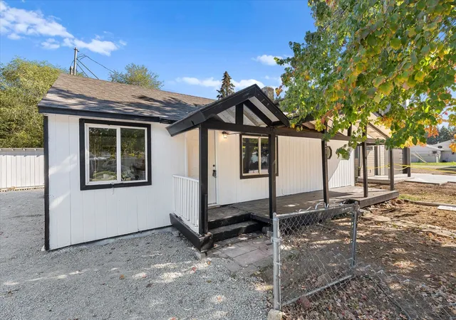 Photo 1 of Single family home for sale at 821 S Chronicle St, Spokane Valley, WA 99212 | MLS# 202625517 | Listing updated on 2026-10-09