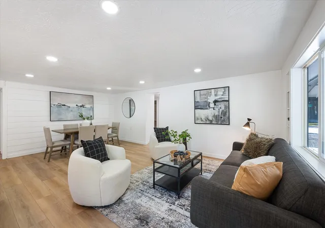 Photo 3 of Single family home for sale at 821 S Chronicle St, Spokane Valley, WA 99212 | MLS# 202625517 | Listing updated on 2026-10-09