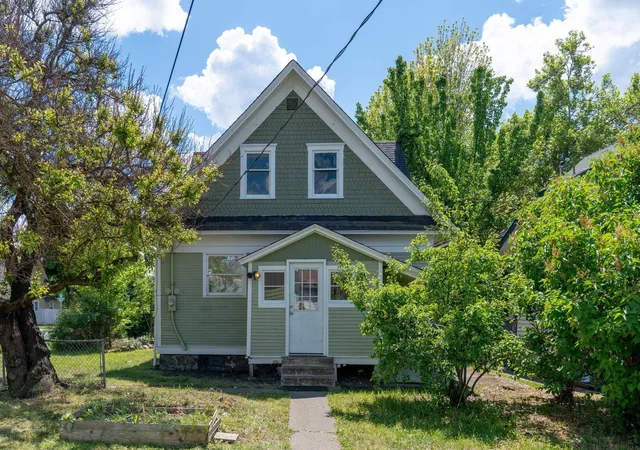 Photo 3 of Single family home for sale at 1804 W Augusta Ave, Spokane, WA 99205 | MLS# 202625519 | Listing updated on 2026-10-09