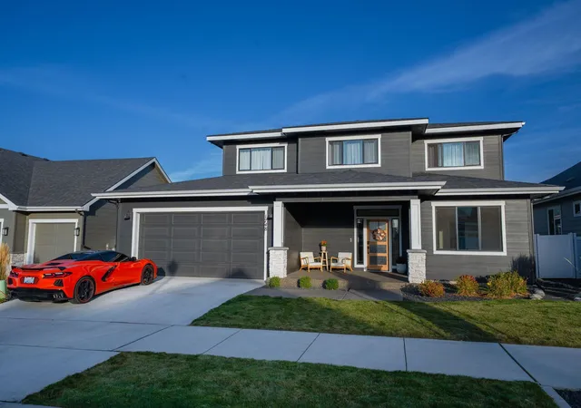 Photo 3 of Single family home for sale at 1748 N Snoqualmie Rd, Liberty Lake, WA 99019 | MLS# 202625525 | Listing updated on 2026-10-09